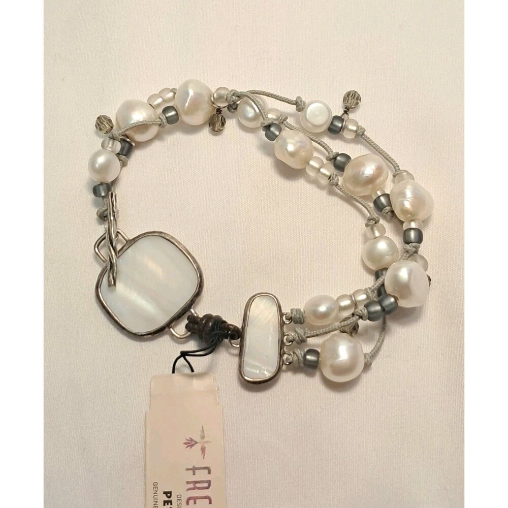 Peyote Bird Multi-Strand Pearls On  Cord Bracelet 8" Shell Toggle Fasten NWT